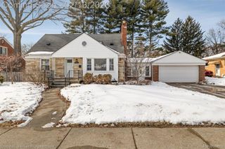 6821 N Lafayette Street, Dearborn Heights, MI 48127