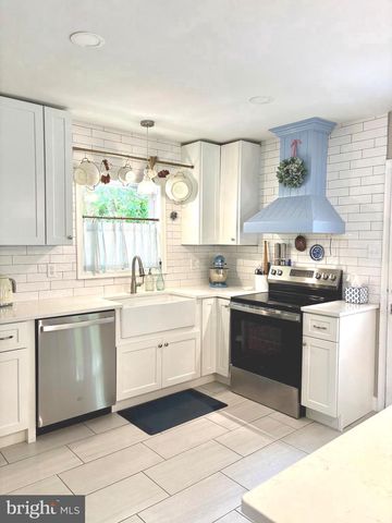 2821 RATHTON RD, Camp Hill, PA 17011