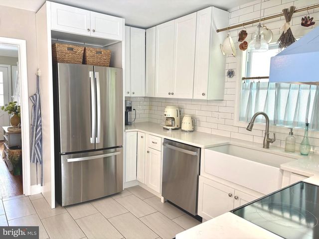 2821 RATHTON RD, Camp Hill, PA 17011