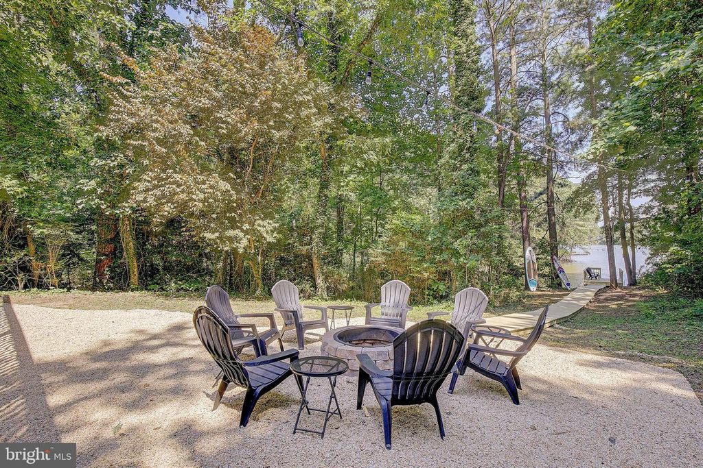 Image 1 of property listing at 431 SEAGULL LN, Lusby, MD 20657