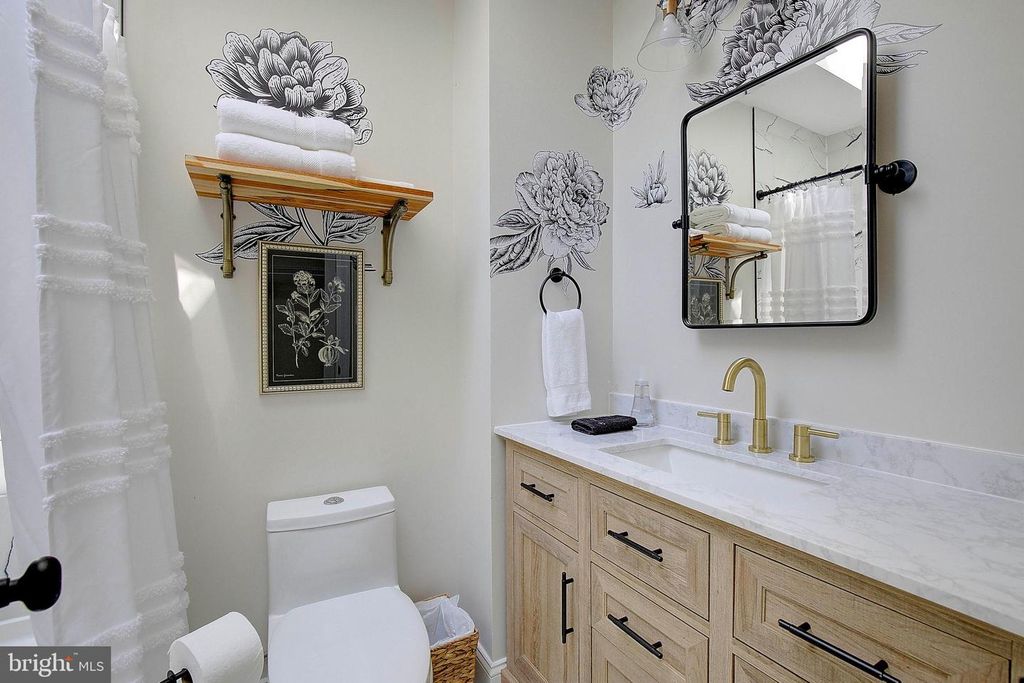 Image 29 of property listing at 431 SEAGULL LN, Lusby, MD 20657