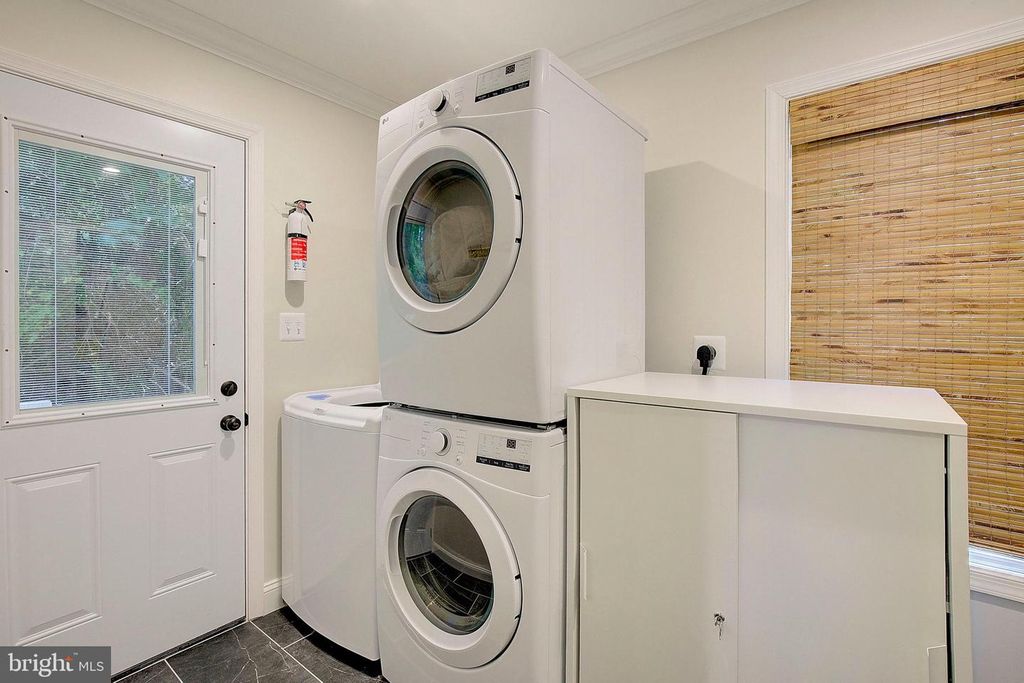 Image 43 of property listing at 431 SEAGULL LN, Lusby, MD 20657