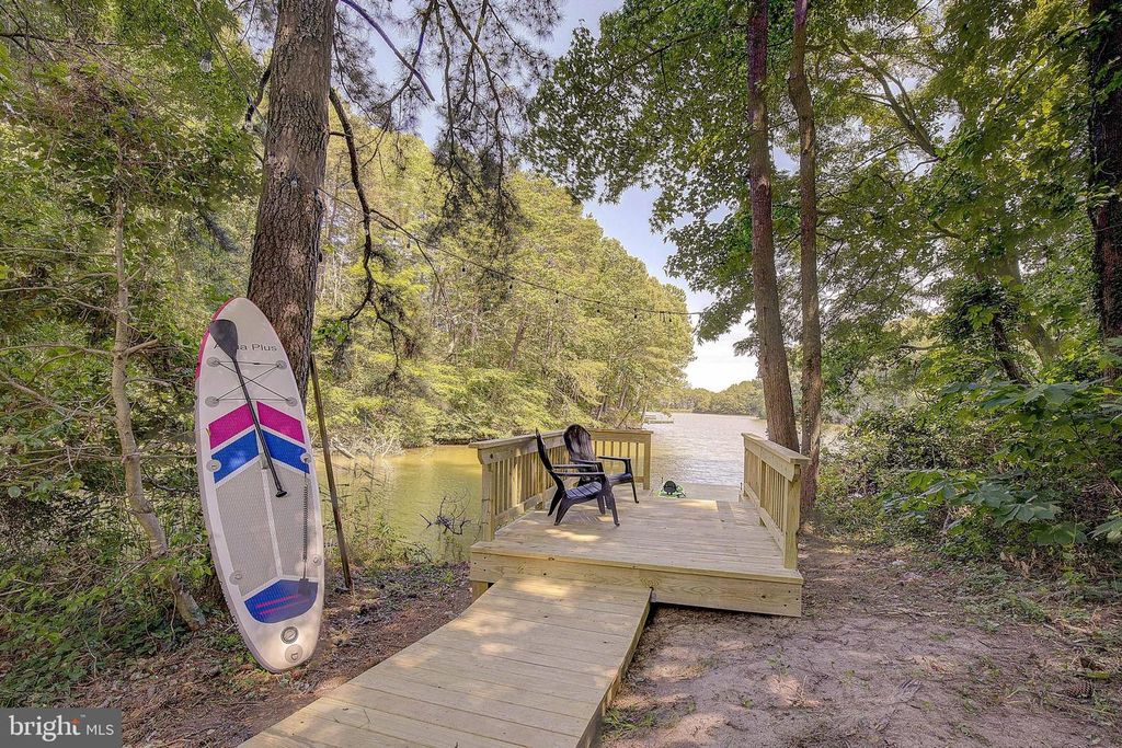 Image 46 of property listing at 431 SEAGULL LN, Lusby, MD 20657