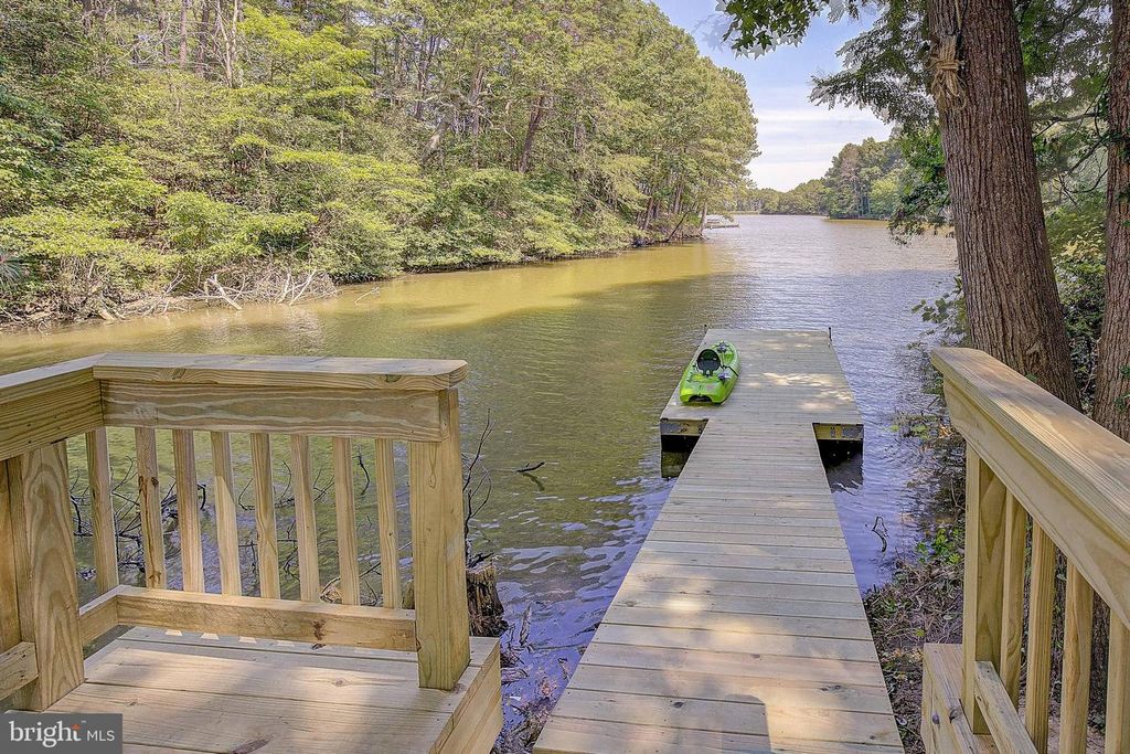 Image 47 of property listing at 431 SEAGULL LN, Lusby, MD 20657