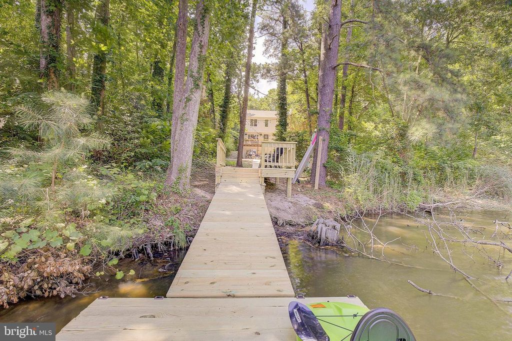 Image 49 of property listing at 431 SEAGULL LN, Lusby, MD 20657
