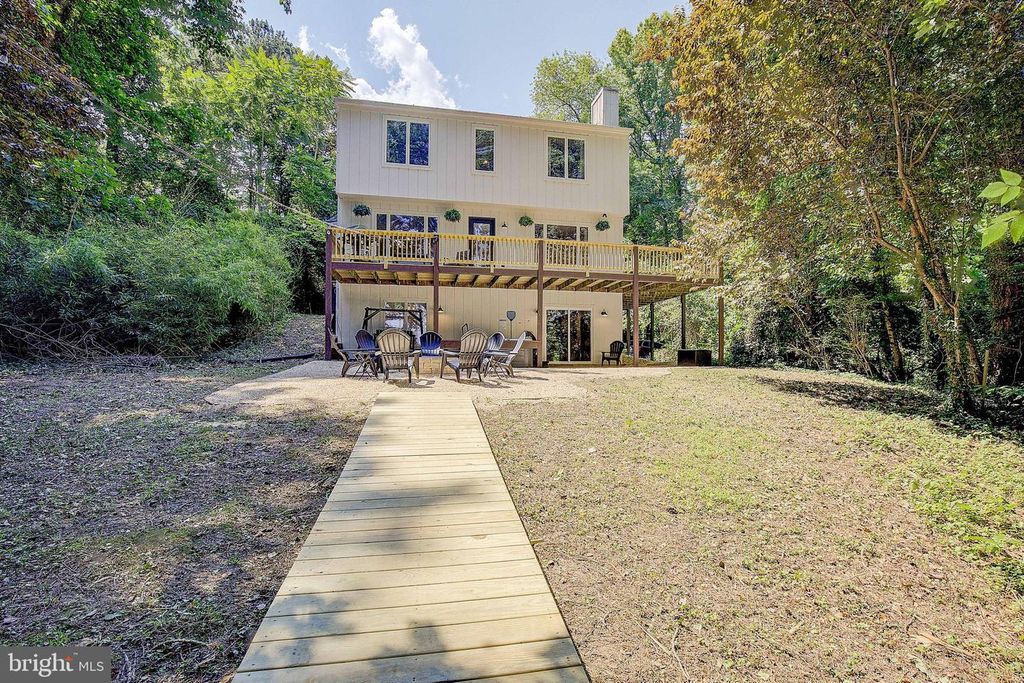 Image 52 of property listing at 431 SEAGULL LN, Lusby, MD 20657