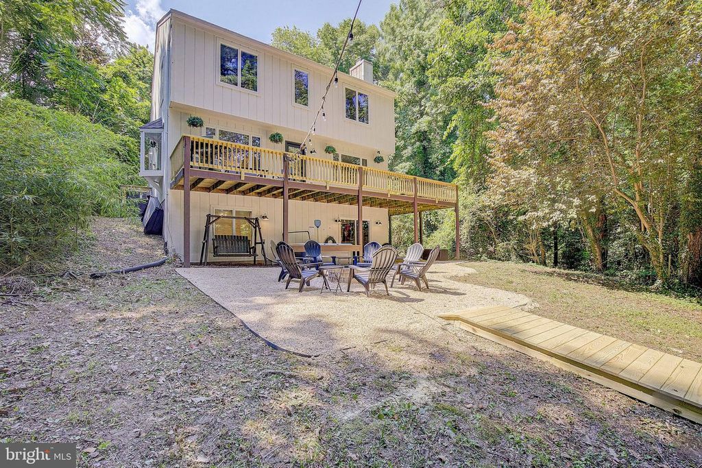 Image 53 of property listing at 431 SEAGULL LN, Lusby, MD 20657