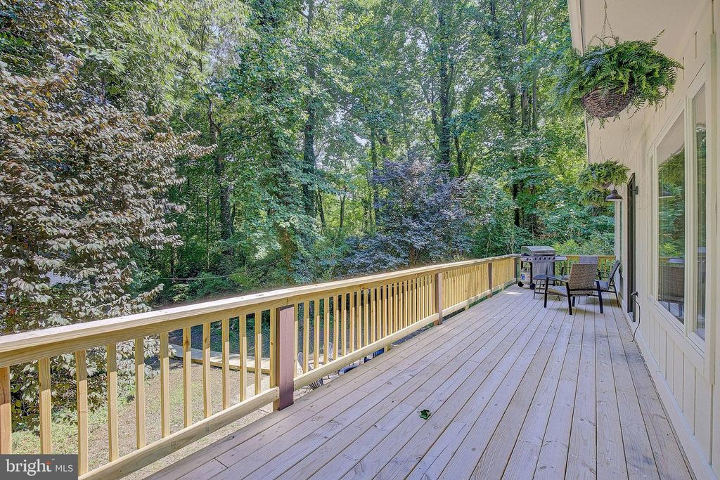 Image 54 of property listing at 431 SEAGULL LN, Lusby, MD 20657