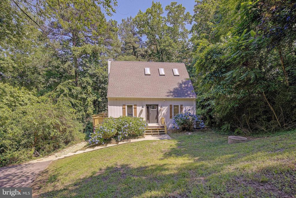 Image 58 of property listing at 431 SEAGULL LN, Lusby, MD 20657