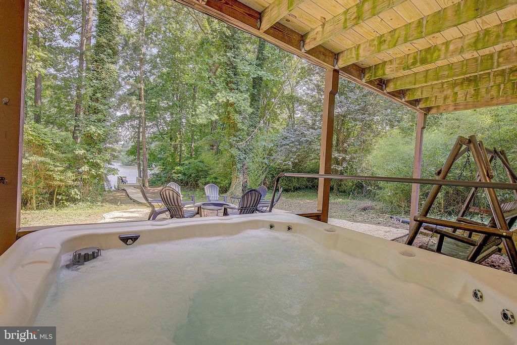 Image 62 of property listing at 431 SEAGULL LN, Lusby, MD 20657