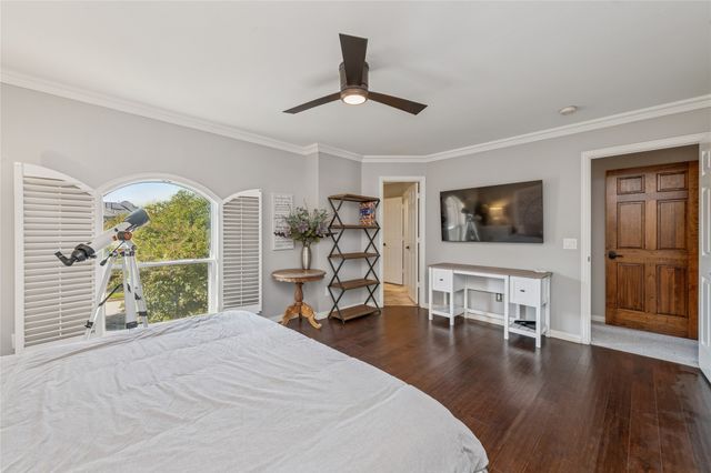 2206 Clearspring Drive N, Irving, TX 75063