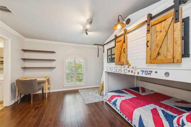 2206 Clearspring Drive N, Irving, TX 75063