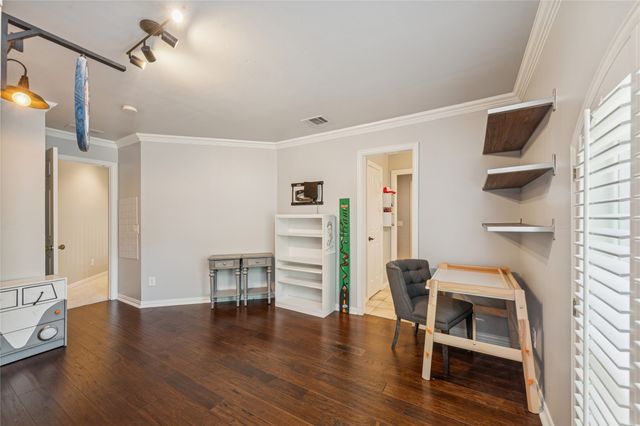 2206 Clearspring Drive N, Irving, TX 75063