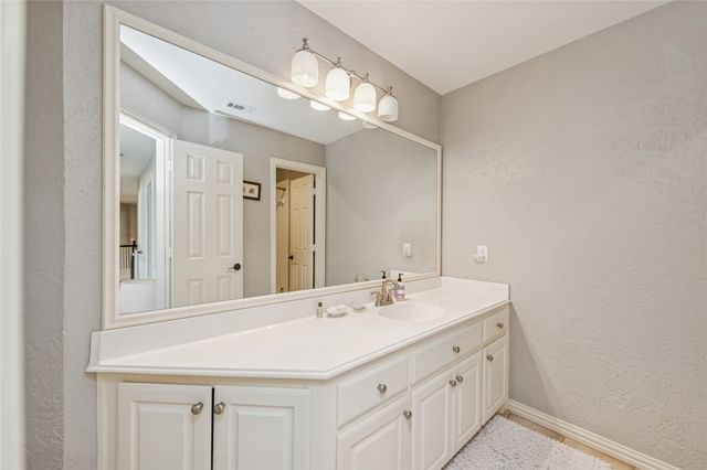 2206 Clearspring Drive N, Irving, TX 75063