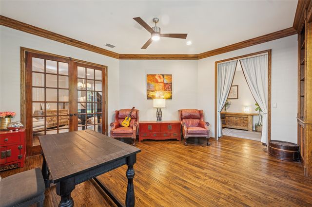 2206 Clearspring Drive N, Irving, TX 75063