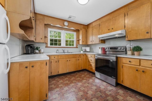 239 Quakertown Rd, Franklin Twp., NJ 08867