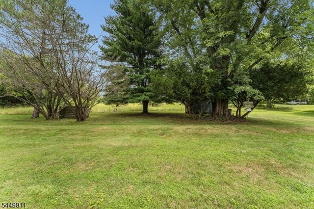 239 Quakertown Rd, Franklin Twp., NJ 08867