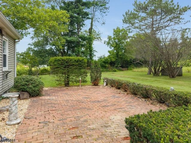 239 Quakertown Rd, Franklin Twp., NJ 08867