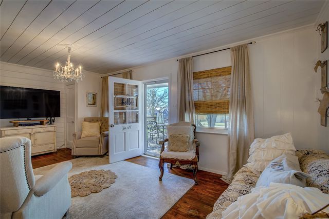 697 Tawakoni Drive, East Tawakoni, TX 75472