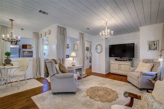 697 Tawakoni Drive, East Tawakoni, TX 75472