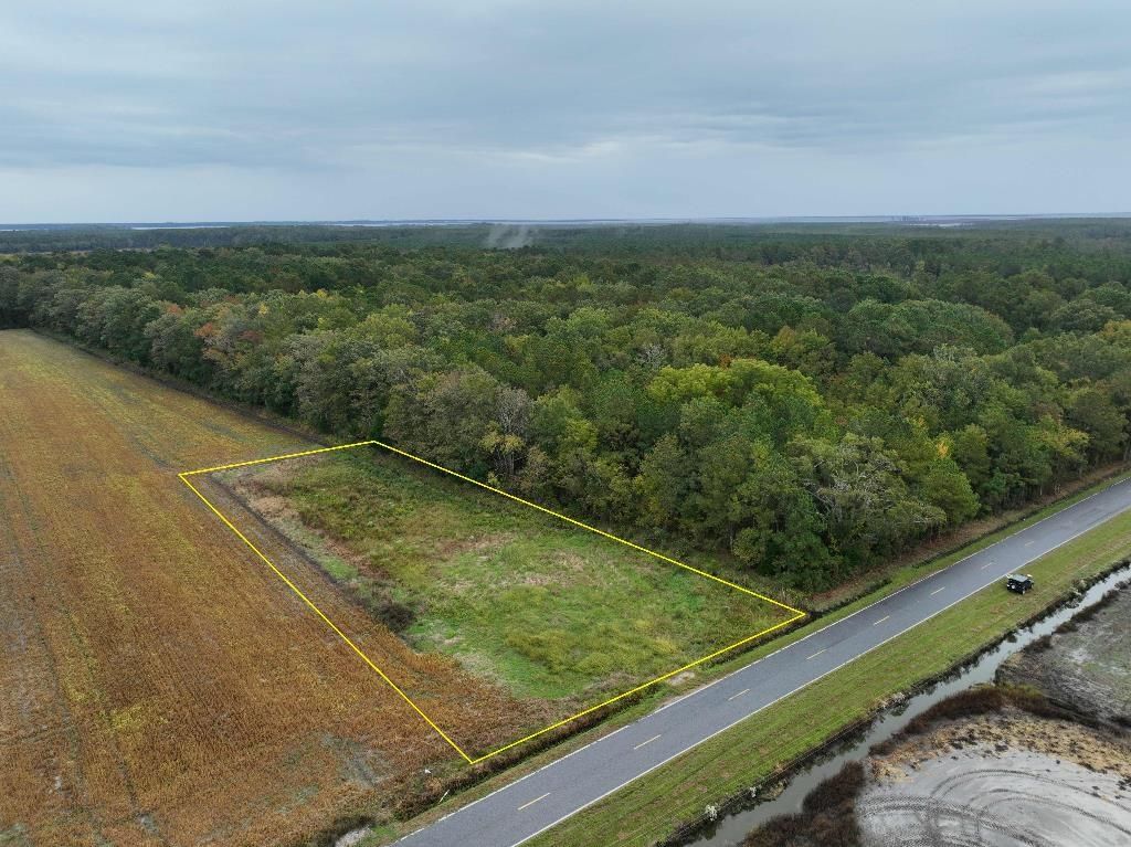 Image 1 of property listing at 00 Sladesville Credle Road, Scranton, NC 27875