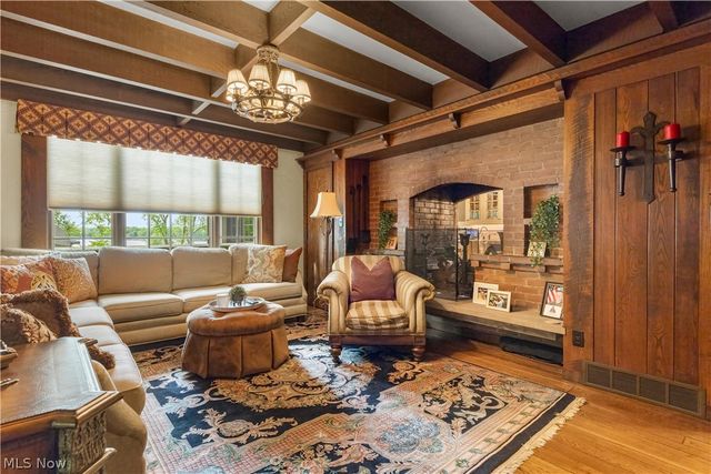 3089 Silver Lake Boulevard, Silver Lake, OH 44224