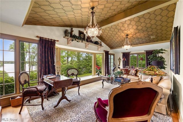 3089 Silver Lake Boulevard, Silver Lake, OH 44224