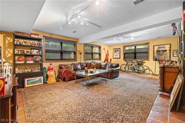 3089 Silver Lake Boulevard, Silver Lake, OH 44224