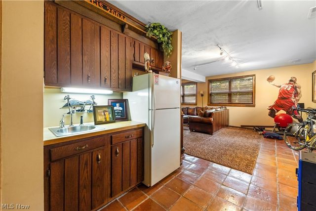 3089 Silver Lake Boulevard, Silver Lake, OH 44224