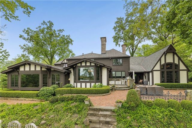 3089 Silver Lake Boulevard, Silver Lake, OH 44224
