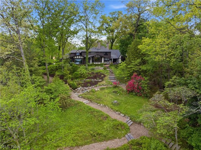 3089 Silver Lake Boulevard, Silver Lake, OH 44224