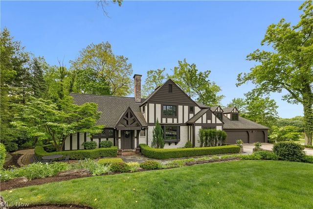 3089 Silver Lake Boulevard, Silver Lake, OH 44224