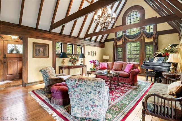 3089 Silver Lake Boulevard, Silver Lake, OH 44224