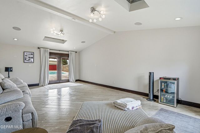10101 WOODWAY Drive, El Paso, TX 79925