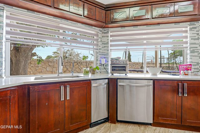 10101 WOODWAY Drive, El Paso, TX 79925