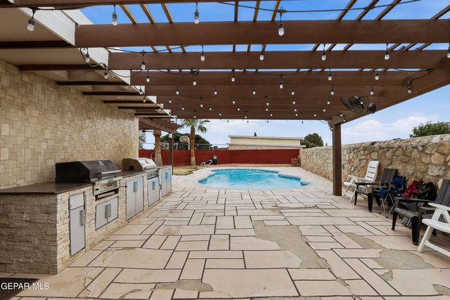 10101 WOODWAY Drive, El Paso, TX 79925