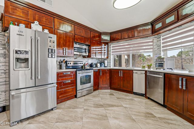 10101 WOODWAY Drive, El Paso, TX 79925