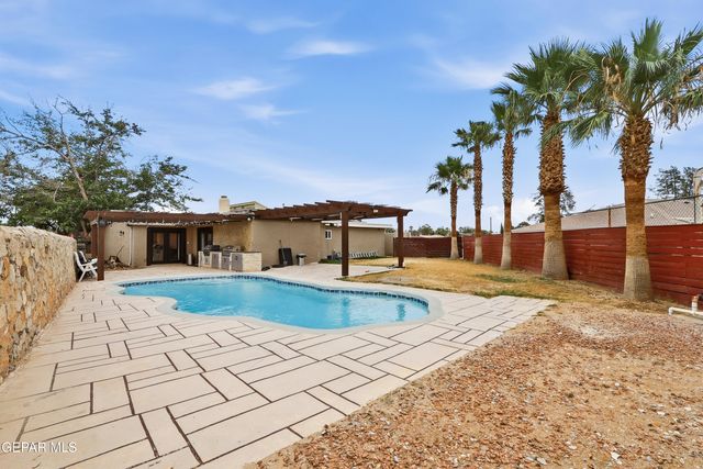 10101 WOODWAY Drive, El Paso, TX 79925