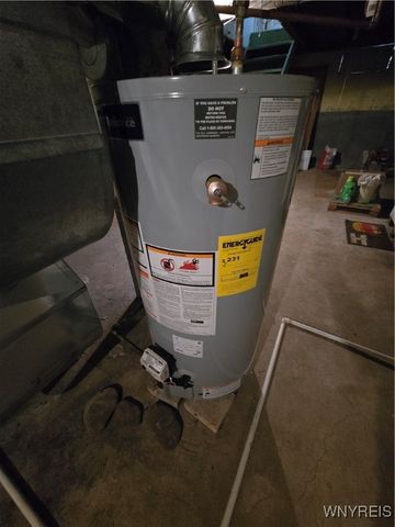 430 East Oak Orchard Street, Shelby, NY 14103