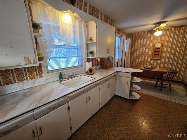 430 East Oak Orchard Street, Shelby, NY 14103