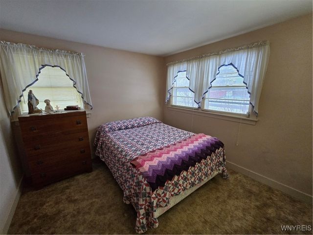 430 East Oak Orchard Street, Shelby, NY 14103