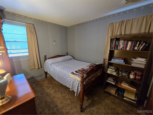 430 East Oak Orchard Street, Shelby, NY 14103