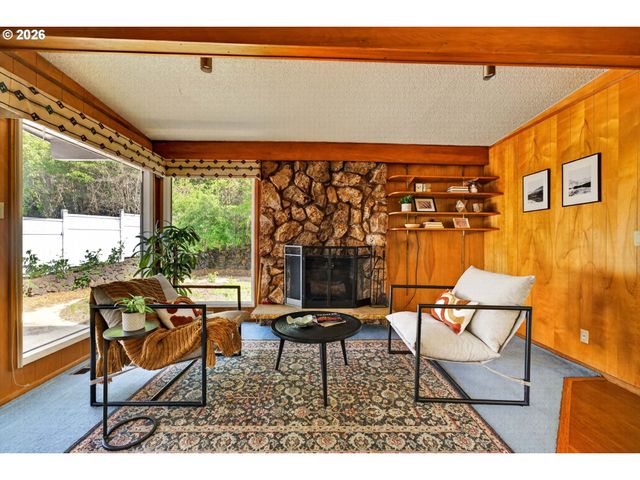 3565 Se NASE Ct, Milwaukie, OR 97222