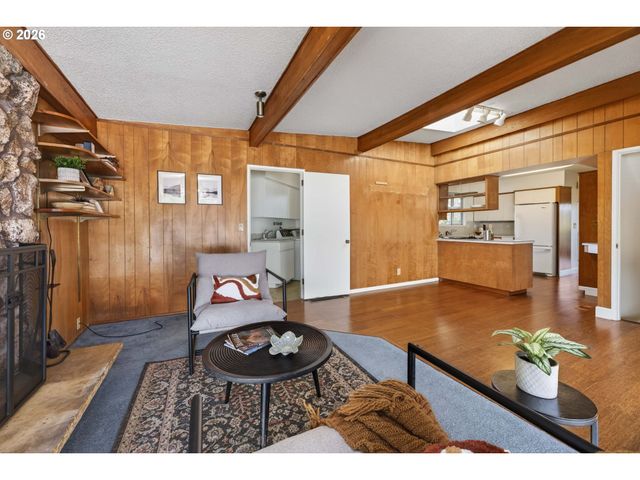 3565 Se NASE Ct, Milwaukie, OR 97222