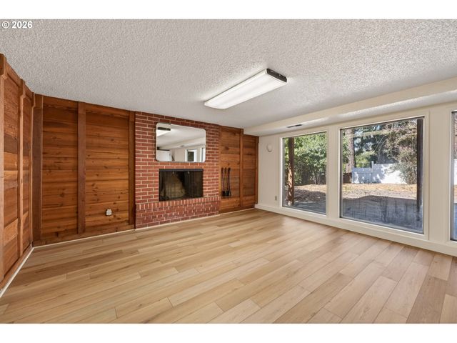 3565 Se NASE Ct, Milwaukie, OR 97222
