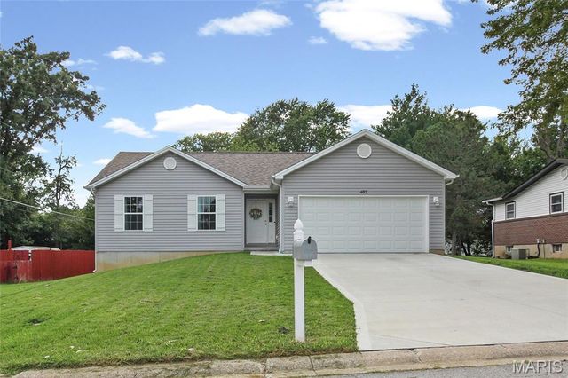 407 Warren Avenue, Warrenton, MO 63383