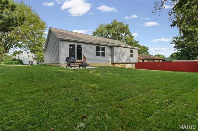 407 Warren Avenue, Warrenton, MO 63383