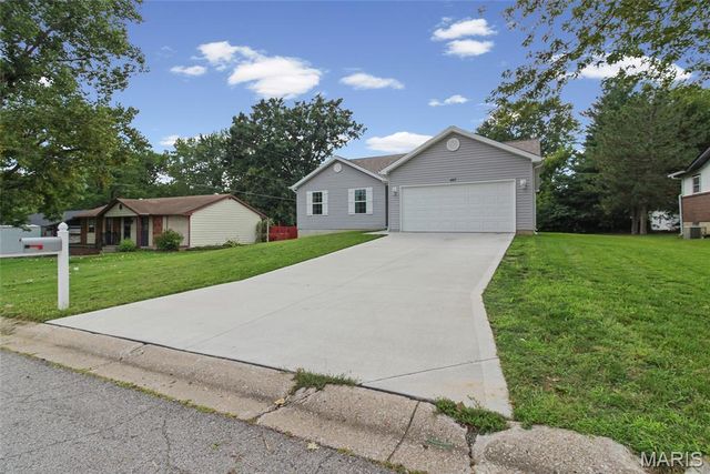 407 Warren Avenue, Warrenton, MO 63383