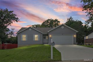 407 Warren Avenue, Warrenton, MO 63383