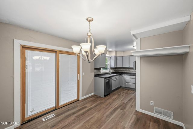 379 Birchdale Road, Perrysburg, OH 43551